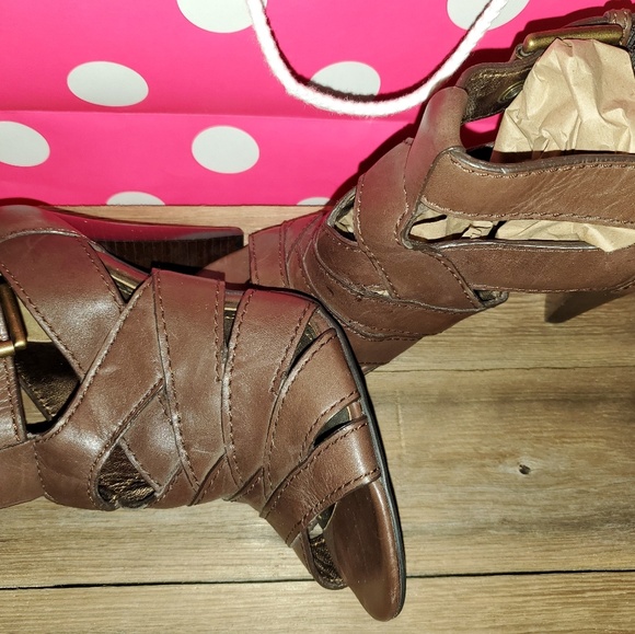 NWOT Coach Harah Women's Peep Toe Leather Heels - Picture 8 of 8